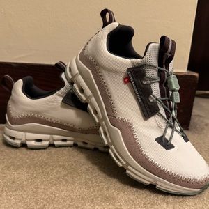 On Cloudaway Sneakers